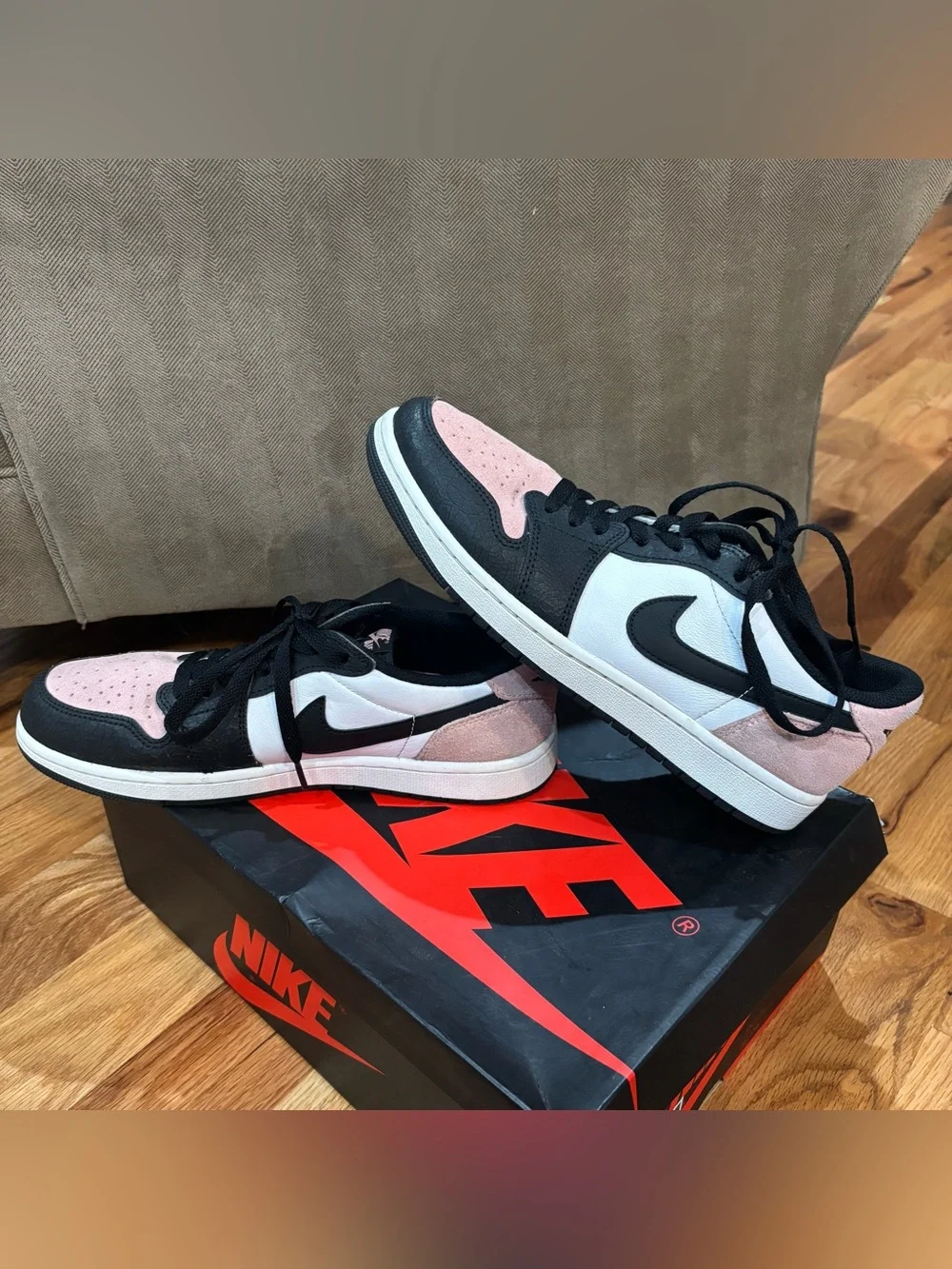 Size 10 - Jordan 1 Low OG Bleached Coral CZ0790 061 Black White With Box